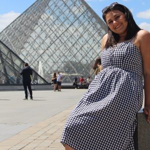 Spring quarter length checkered dress